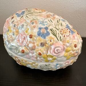 Beautiful Hand-Painted Pastel Floral Egg Vintage Late 70’s Candy Dish